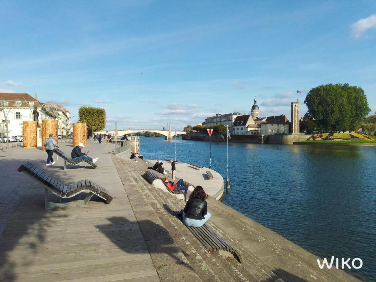 F2 30M2 - Vue Exceptionnelle Sur La Vieille Ville Chalon-sur-Saone Bagian luar foto
